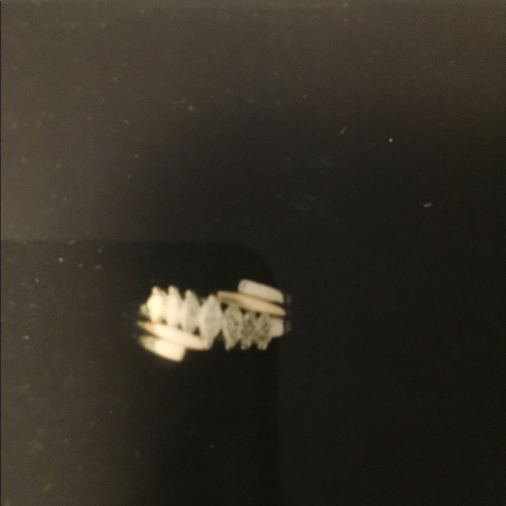 Diamond Ring - Picture 3 of 5